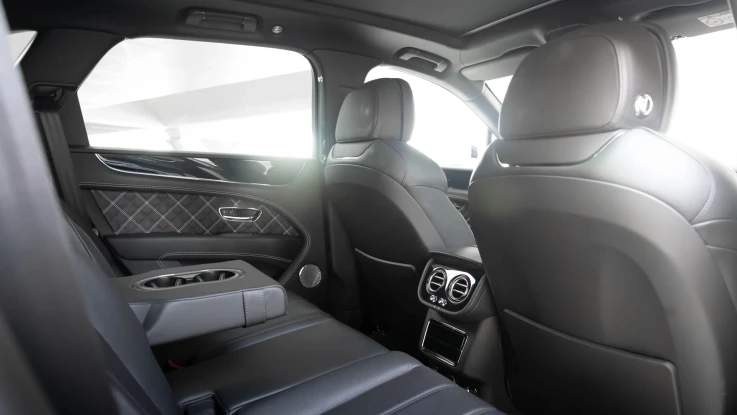 Bentley Bentayga2024 TIFFANI RENTAL IN DUBAI - undefined